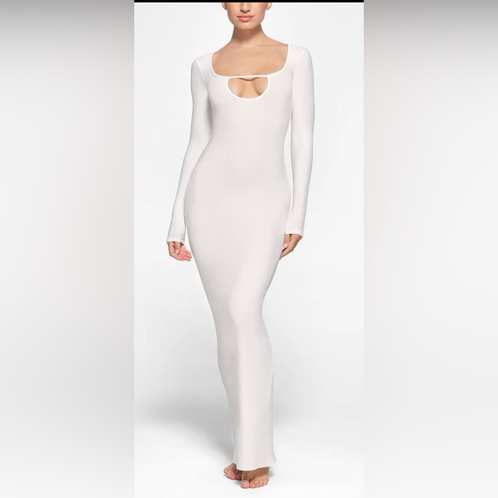 Skims Soft Lounge Keyhole Long  Sleeve Dress In Marble